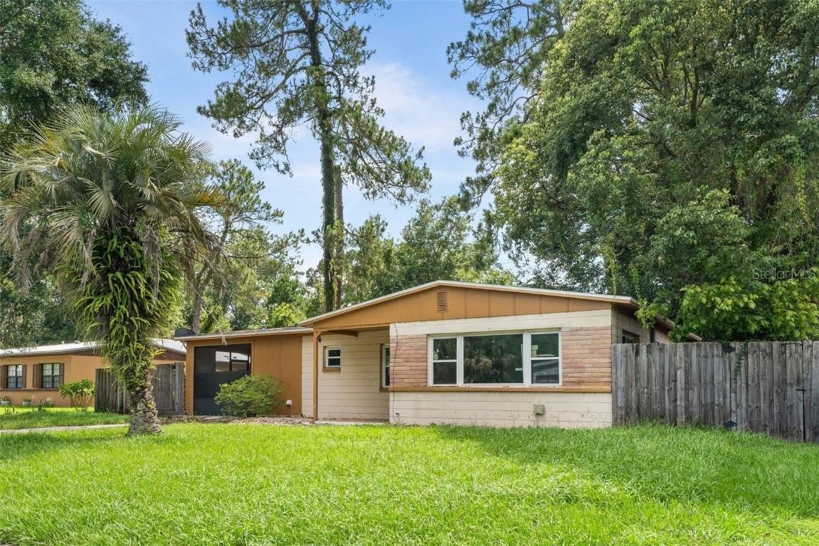 2618 NE 10th Ter., Gainesville, FL 32609