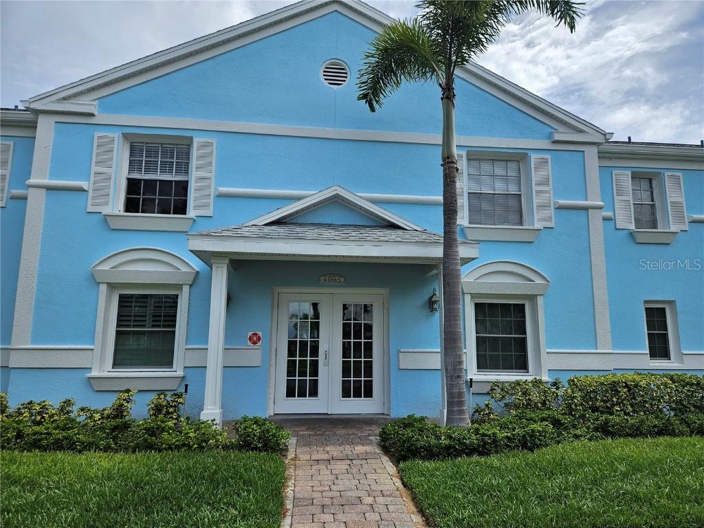 4985 Cobia Dr. #A, St Petersburg, FL 33705