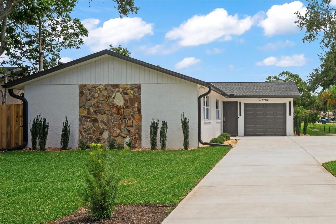 1707 Solon Ave., Dunedin, FL 34698