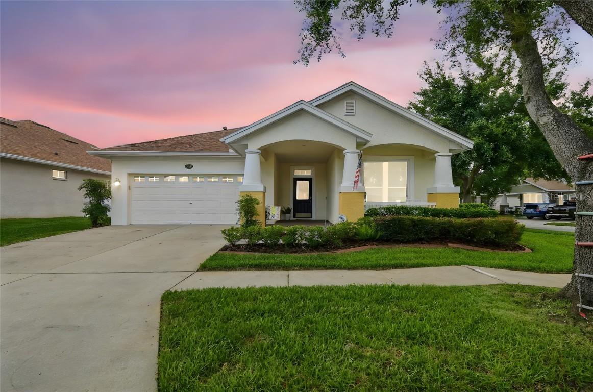 18203 Tivoli Ln., Lutz, FL 33558
