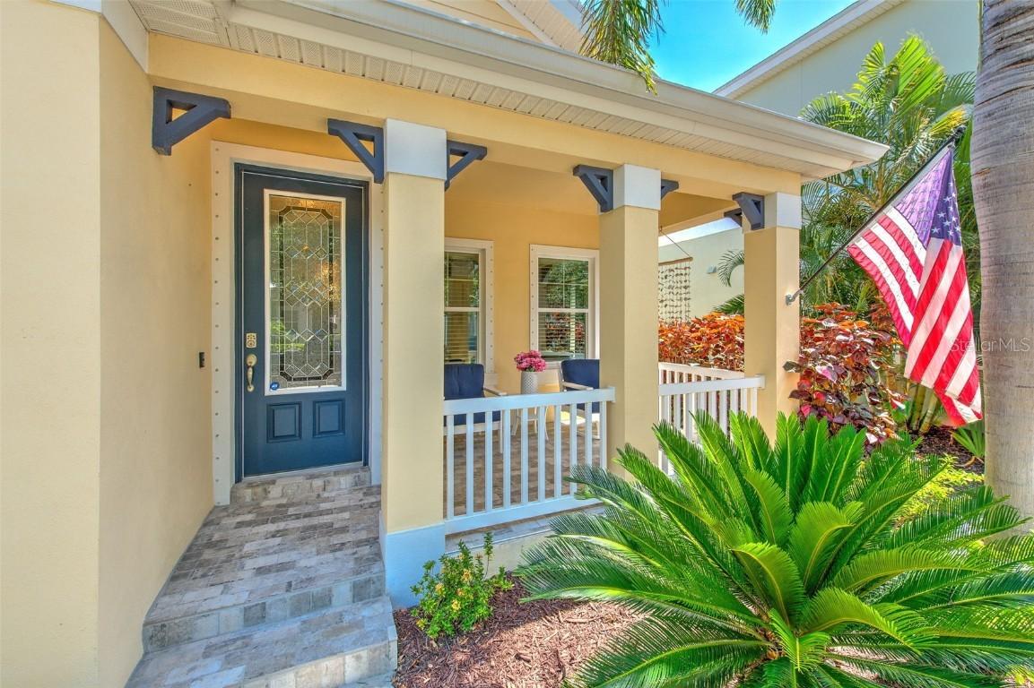 621 Winterside Dr., Apollo Beach, FL 33572