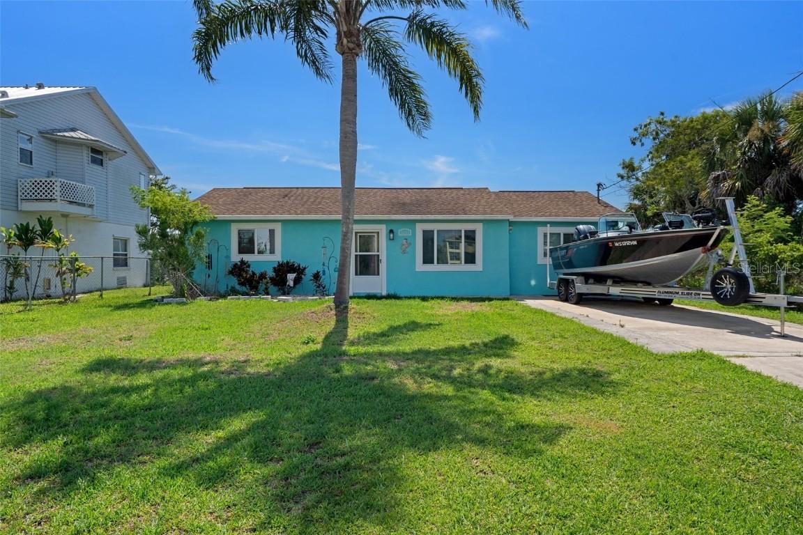 3243 Azalea Dr., Hernando Beach, FL 34607