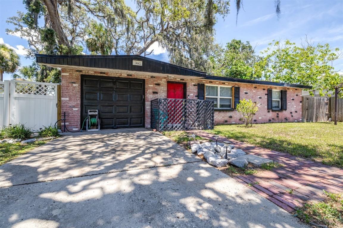 7441 Cypress Dr., New Port Richey, FL 34653