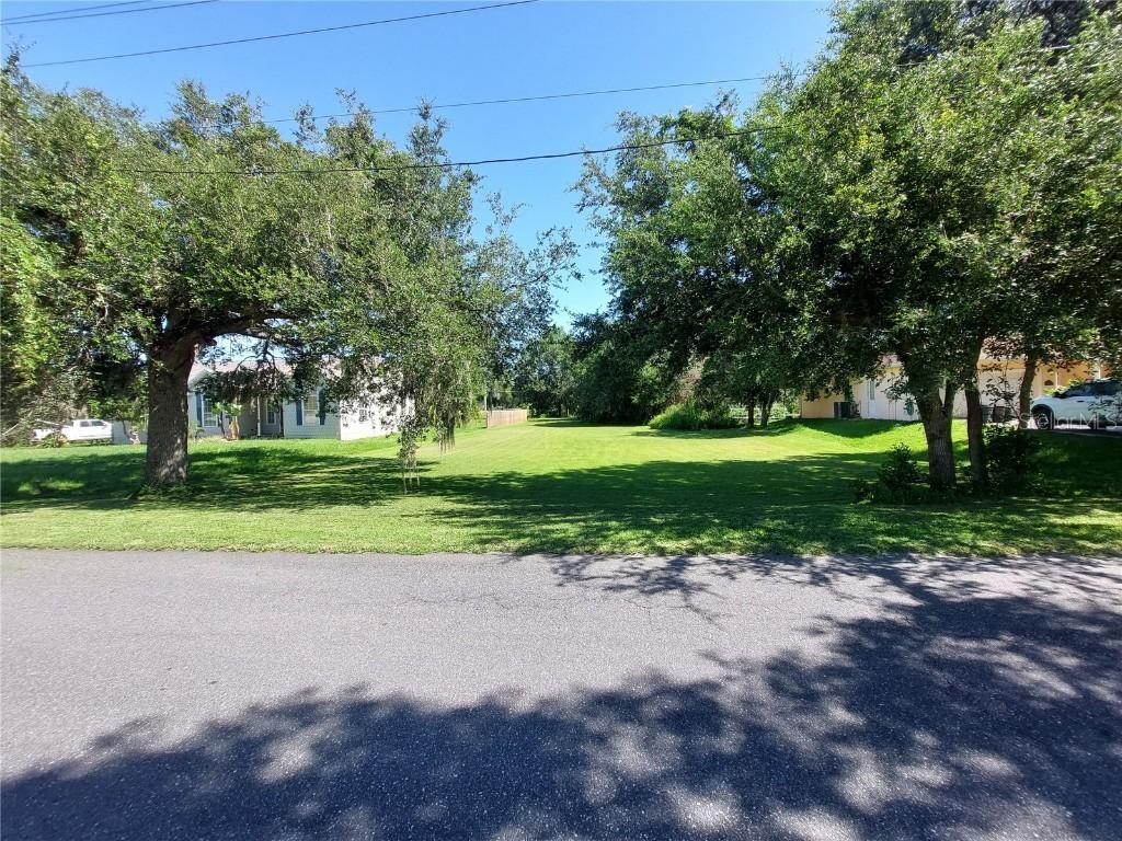 Waldo Dr., Dade City, FL 33525