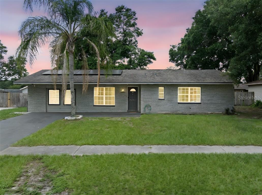 4906 Presidential St., Seffner, FL 33584
