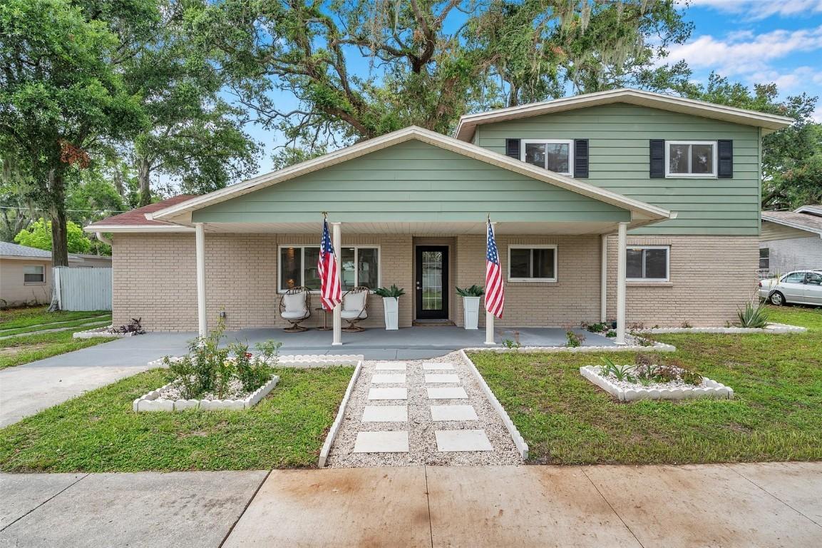 205 W Wheeler Rd., Seffner, FL 33584