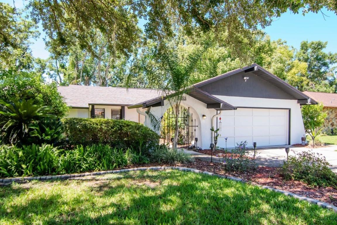 23924 Forest Pl., Land O Lakes, FL 34639