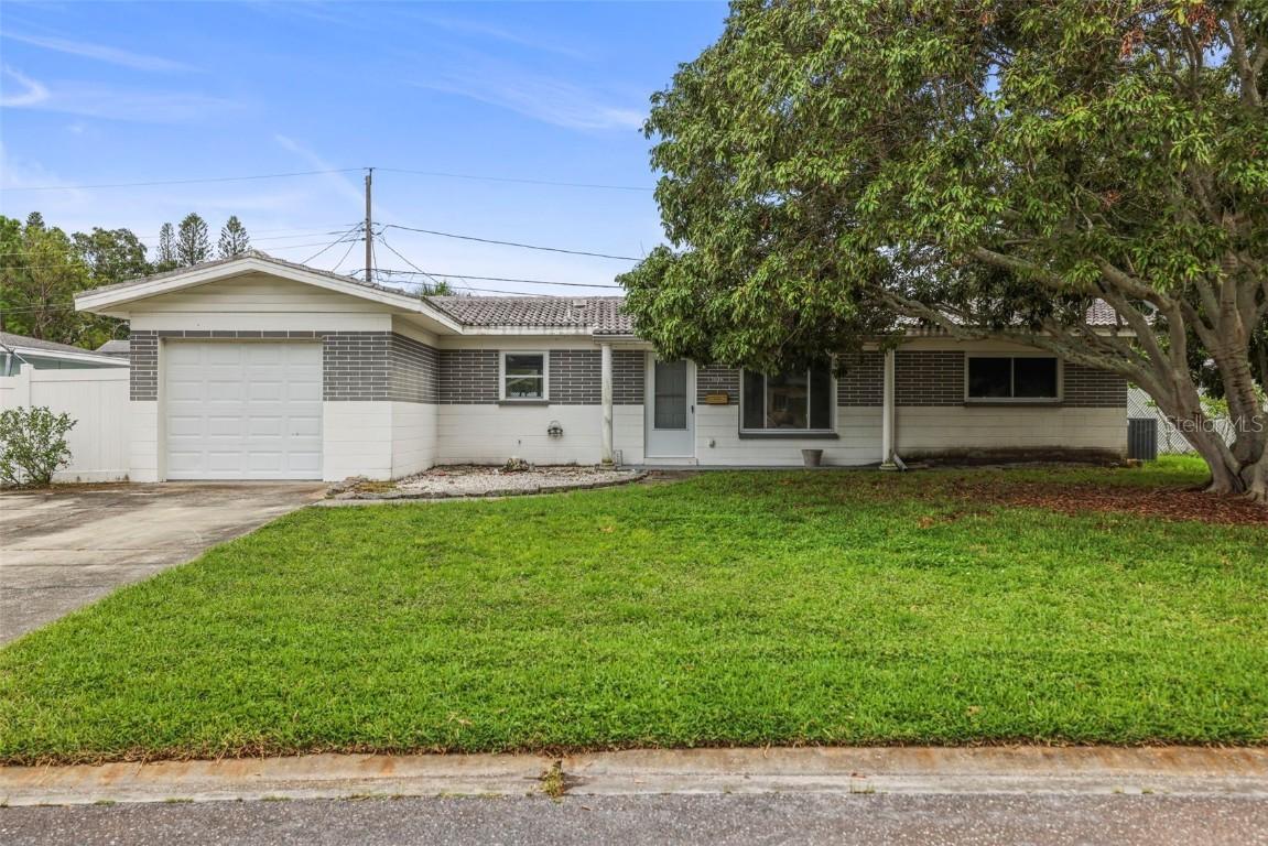 1848 68th Ave., St Petersburg, FL 33702