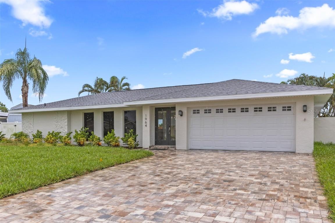 1964 Tanglewood Dr., St Petersburg, FL 33702