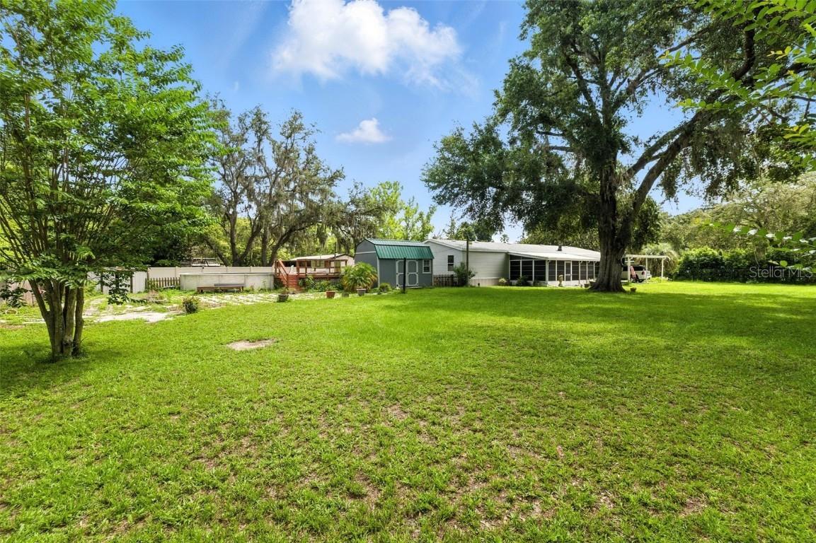 4537 Thornton Dr., Zephyrhills, FL 33542