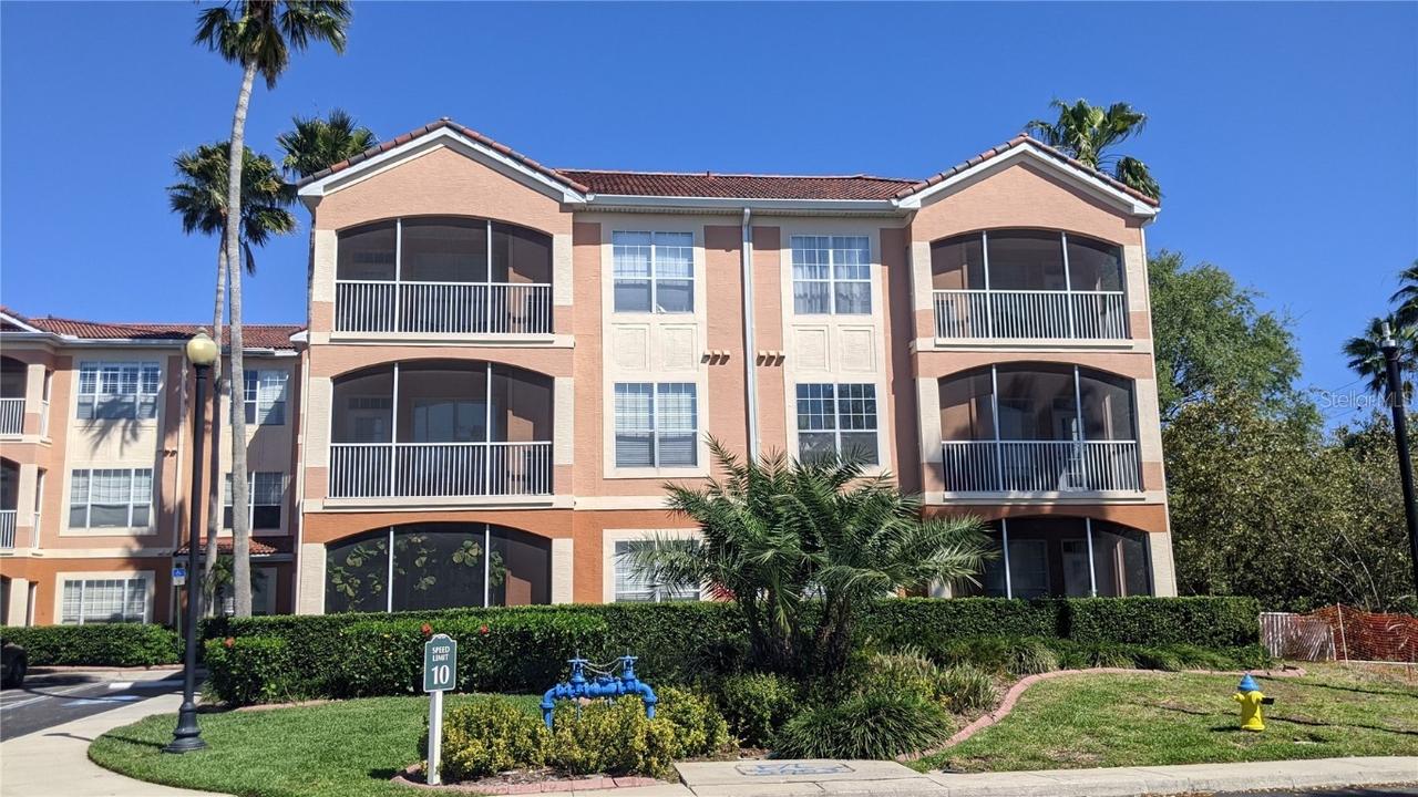 5000 Culbreath Key Way #1-220, Tampa, FL 33611