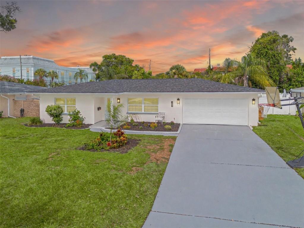 1723 Cypress Ave., Belleair, FL 33756
