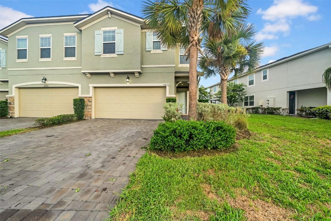 19272 Blue Pond Dr., Lutz, FL 33558
