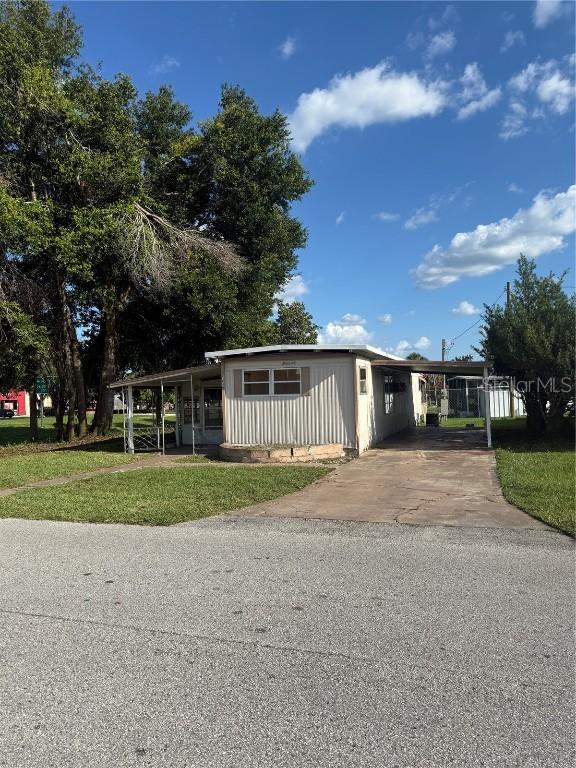 37846 Easy Ave., Zephyrhills, FL 33542