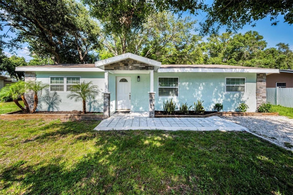 2121 Dodge St., Clearwater, FL 33760
