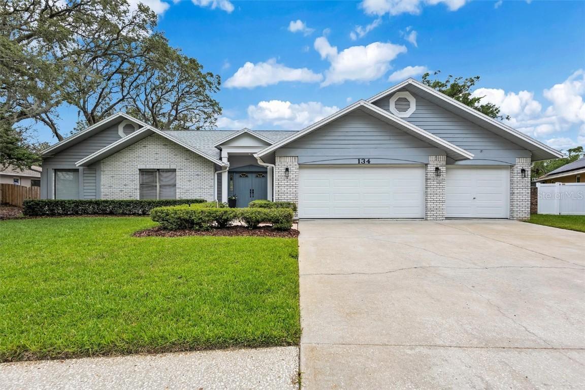 134 Barrington Dr., Brandon, FL 33511