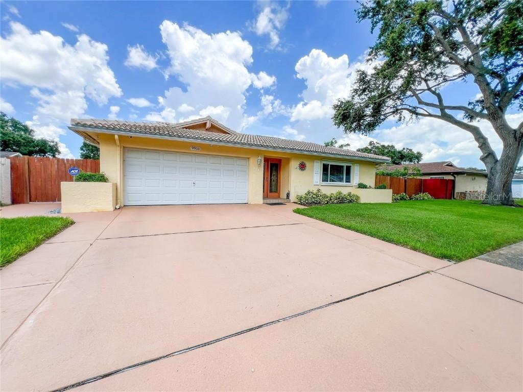 9951 121st St., Seminole, FL 33772