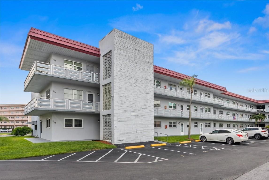 5660 80th St. #B106, St Petersburg, FL 33709