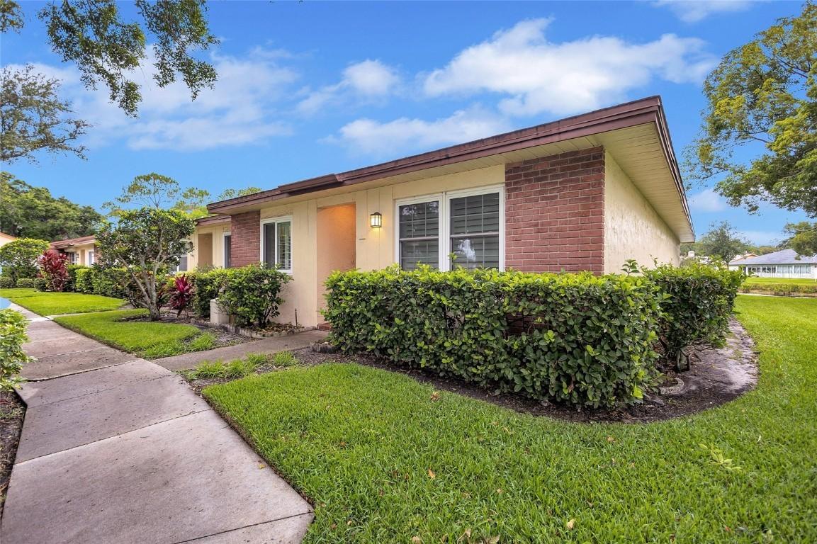900 Maclaren Dr. #D, Palm Harbor, FL 34684