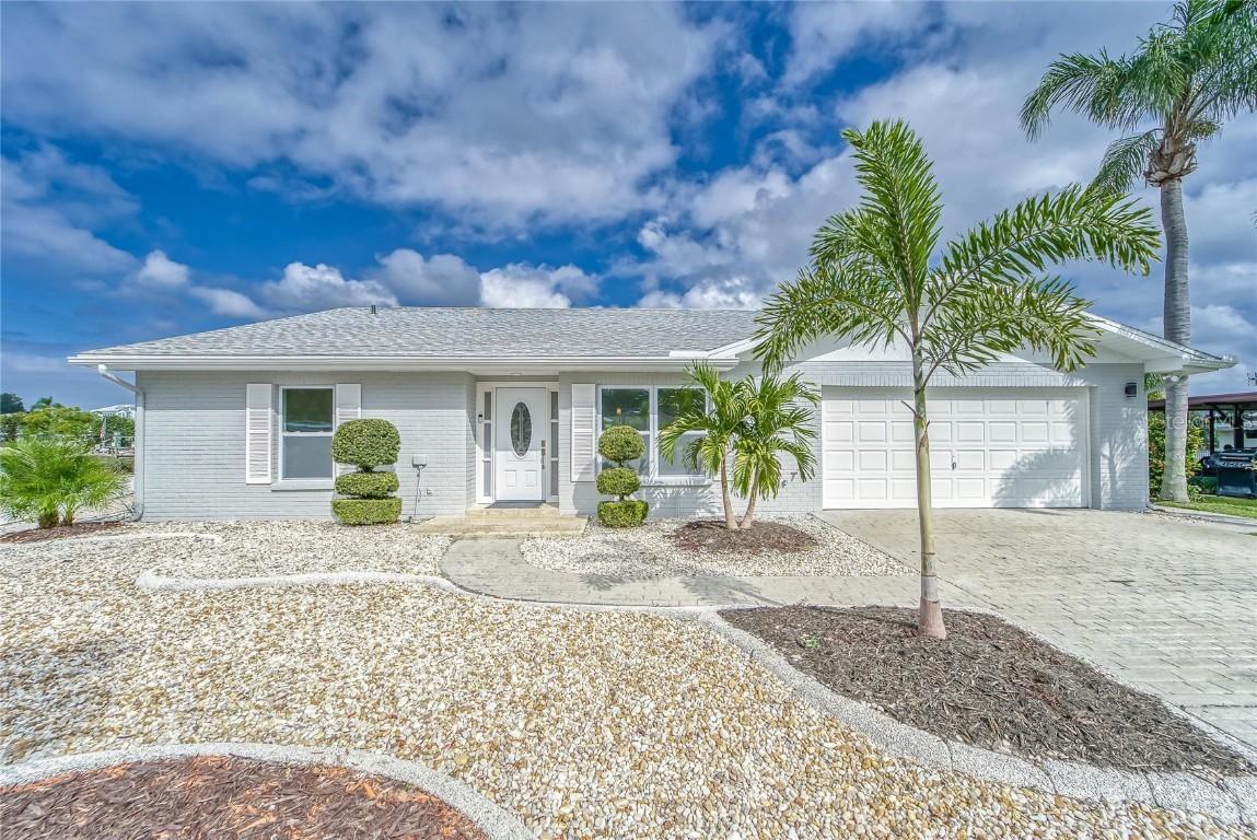 805 Leisey Cir., Ruskin, FL 33570