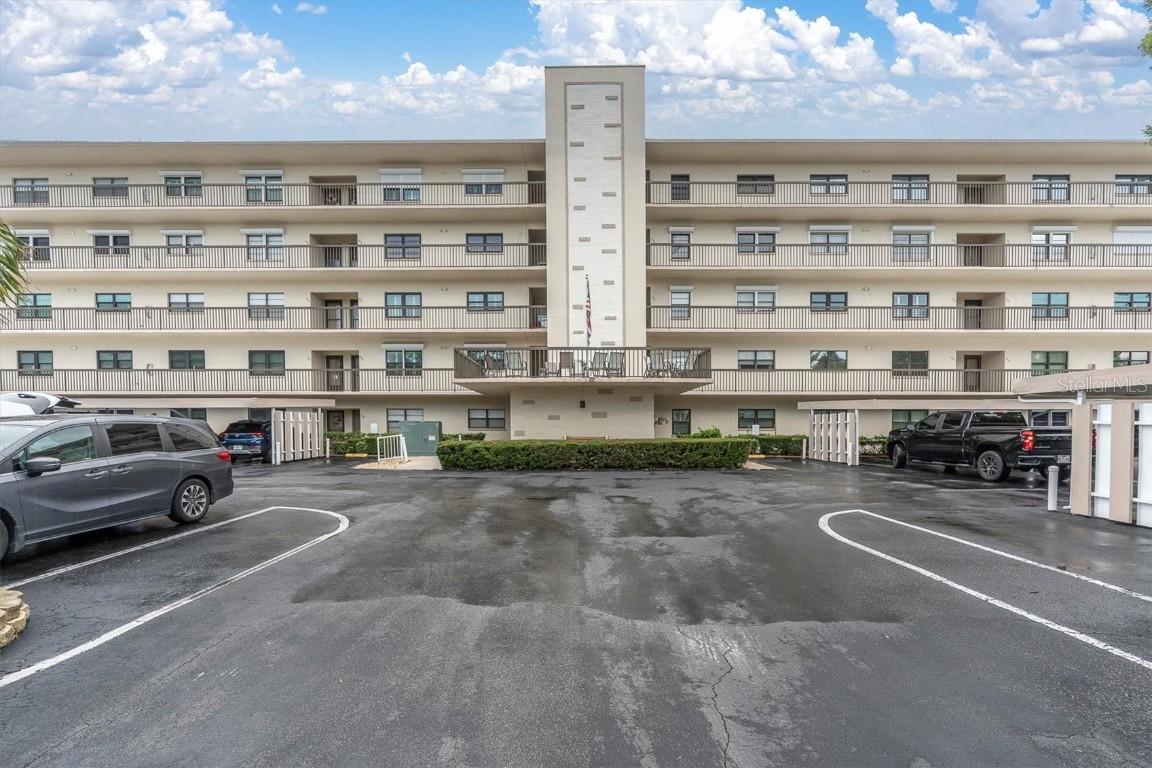 8198 Terrace Garden Dr. #511, St Petersburg, FL 33709