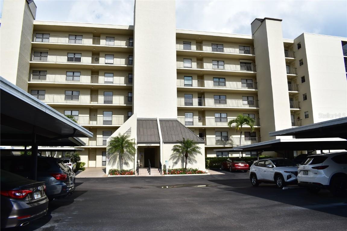 3200 Cove Cay Dr. #5F, Clearwater, FL 33760