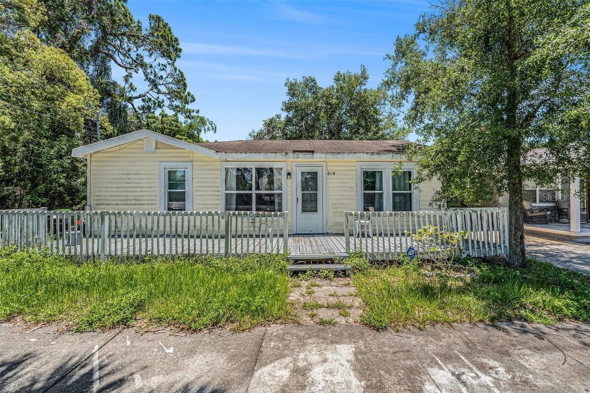 814 Florida Ave., Palm Harbor, FL 34683
