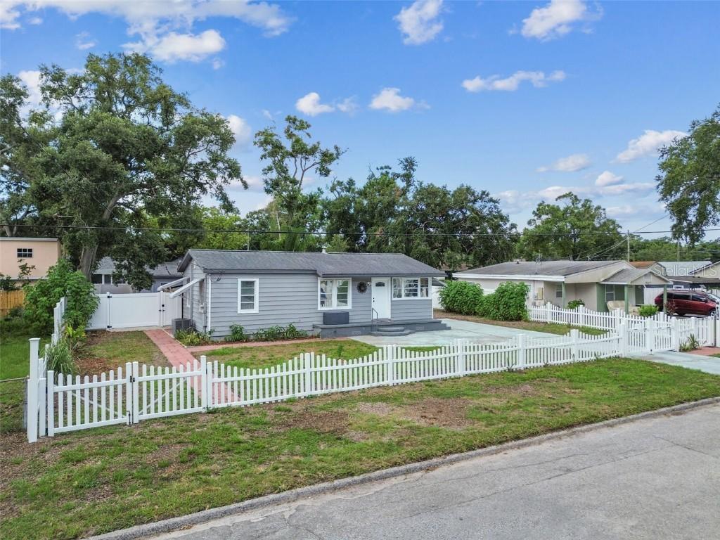 1510 W Powhatan Ave., Tampa, FL 33603