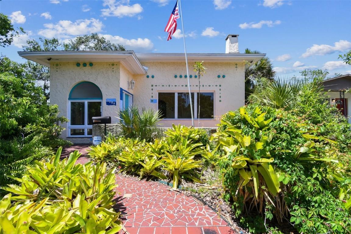 4445 1st Ave., St Petersburg, FL 33711