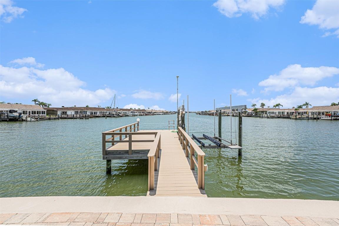 384 Boca Ciega Point Blvd., St Petersburg, FL 33708