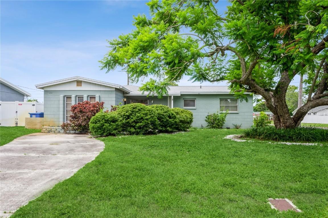 5701 14th Ave., St Petersburg, FL 33710