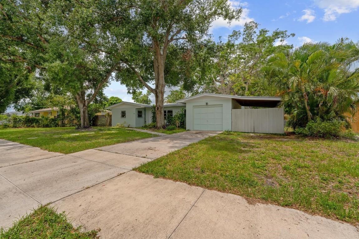 1309 11th Ave., Palmetto, FL 34221