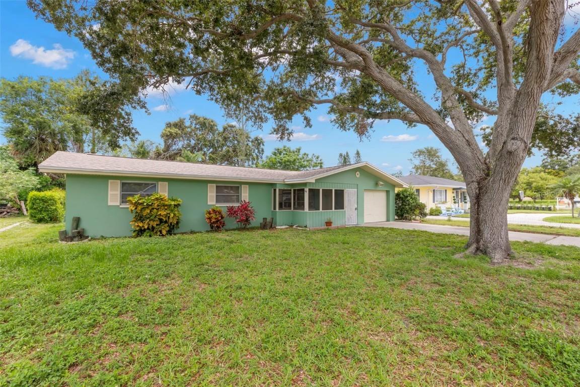 2040 Princeton Ave., Dunedin, FL 34698