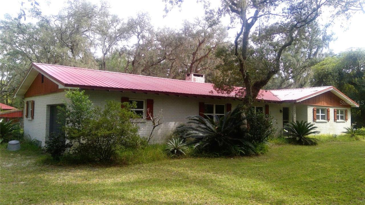 5540 Cyril Dr., Dade City, FL 33523