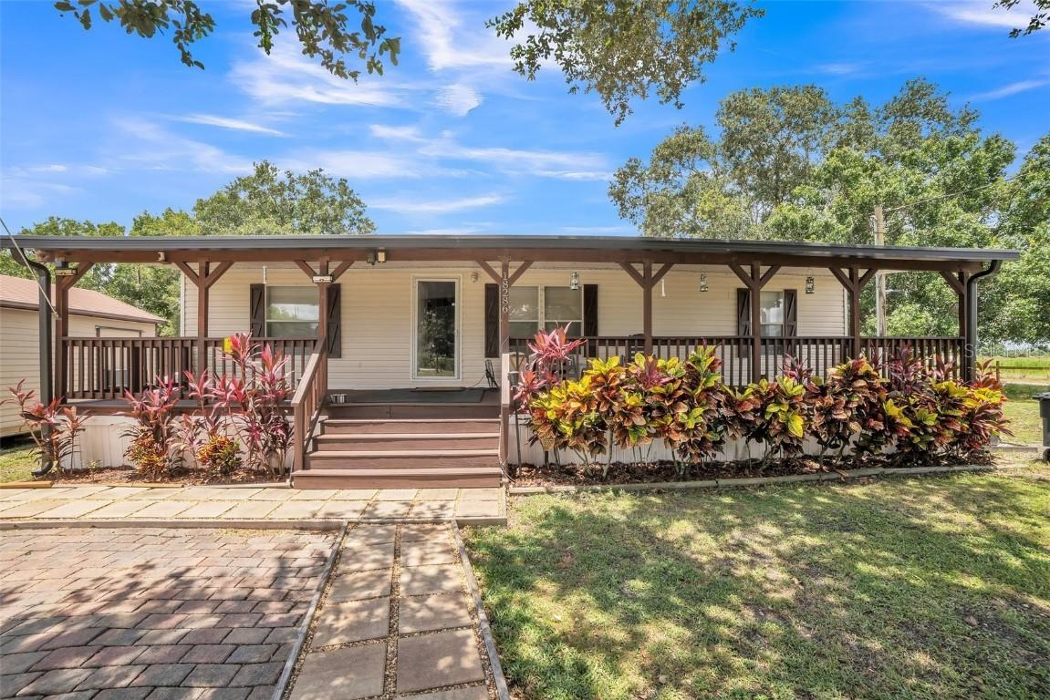 18286 NW 262nd St., Okeechobee, FL 34972