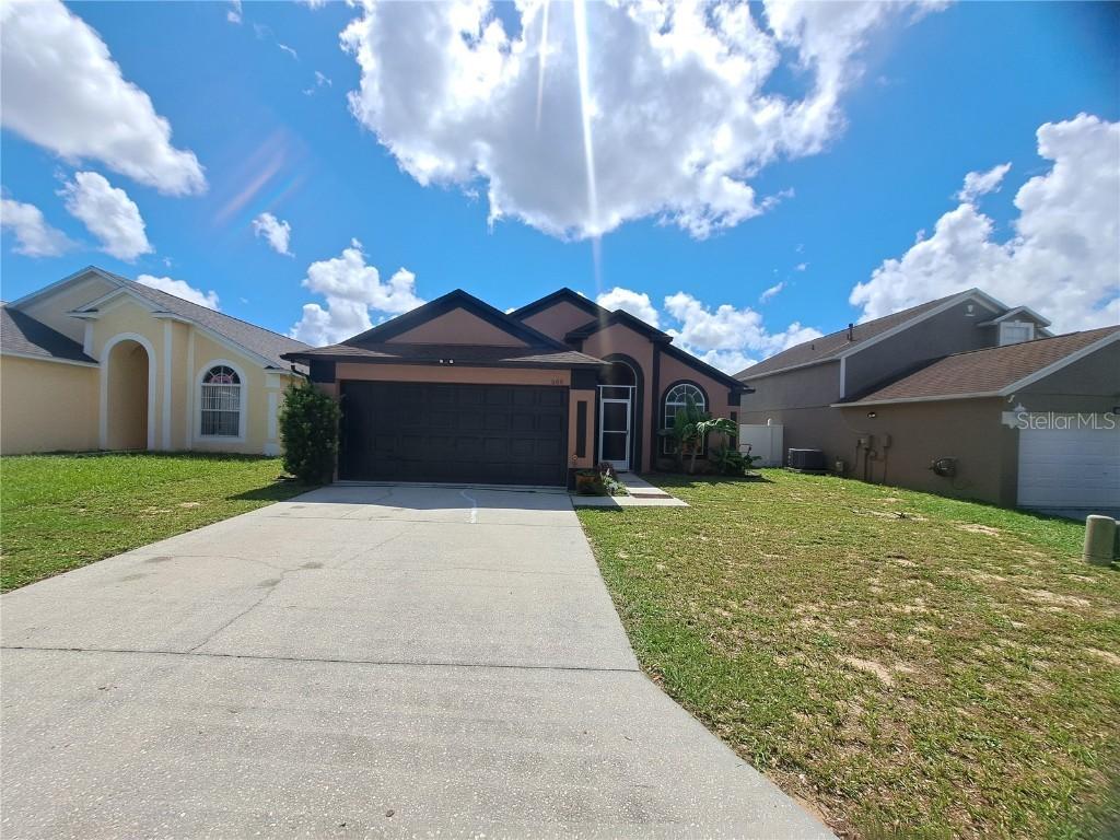 506 Nicholson Dr., Davenport, FL 33837