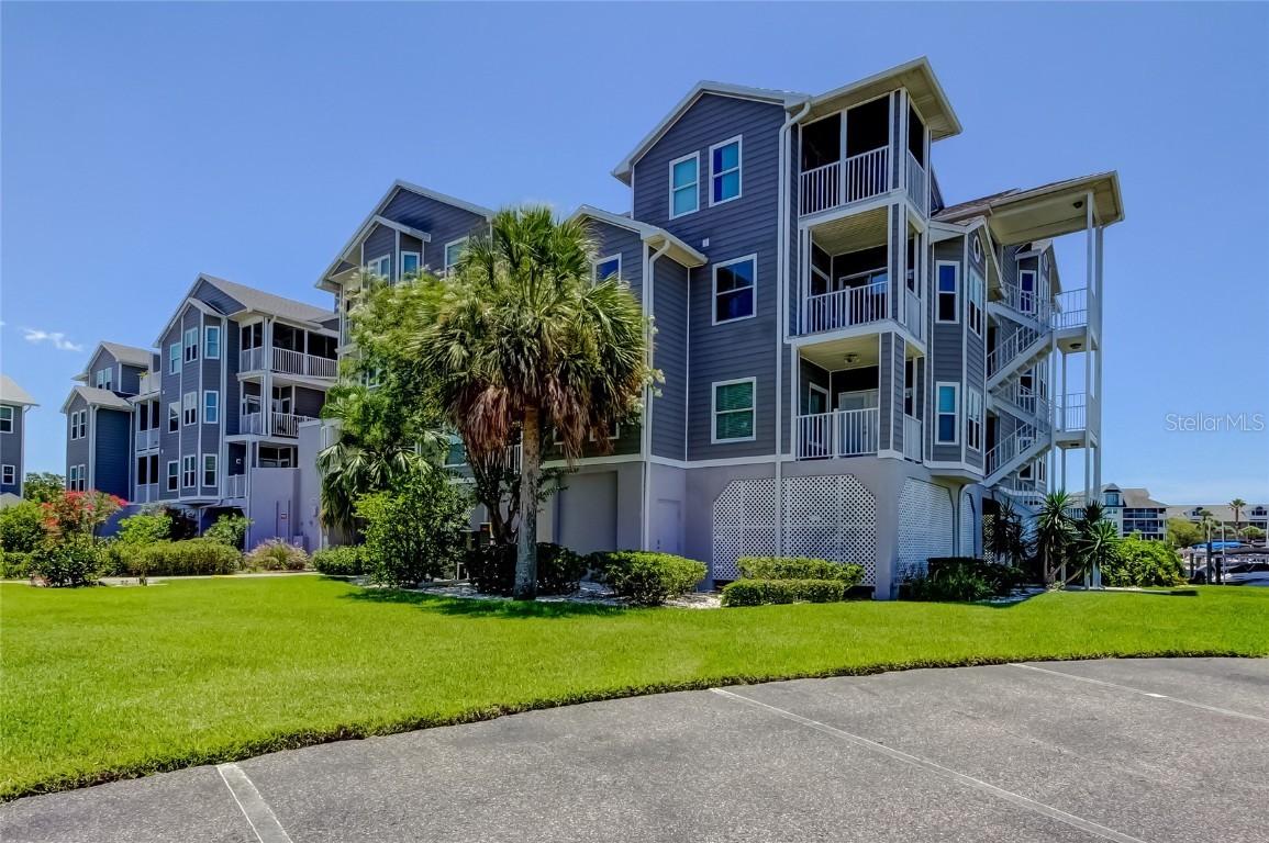 5722 Biscayne Ct. #107, New Port Richey, FL 34652