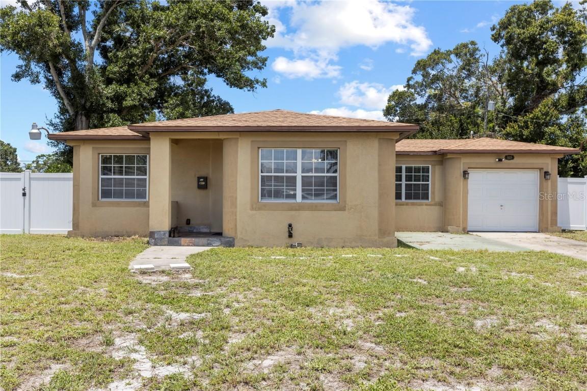 525 38th St., St Petersburg, FL 33711