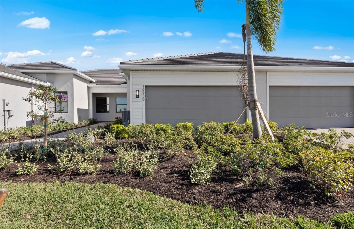 18730 Indian Rock Pl., Lakewood Ranch, FL 34211