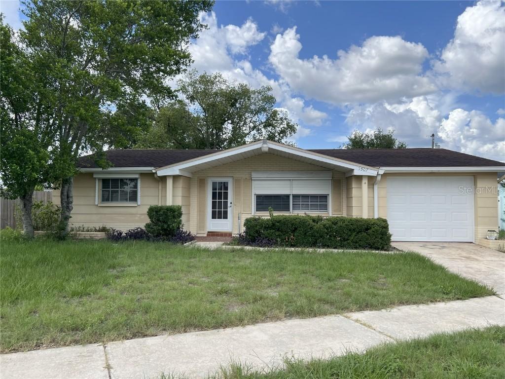 5507 Casino Dr., Holiday, FL 34690