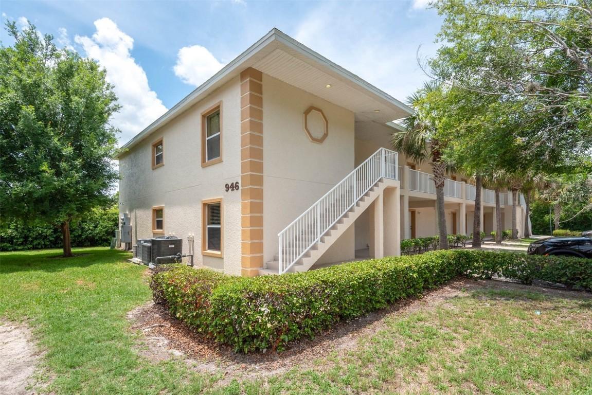 946 15th St. #202, Daytona Beach, FL 32117