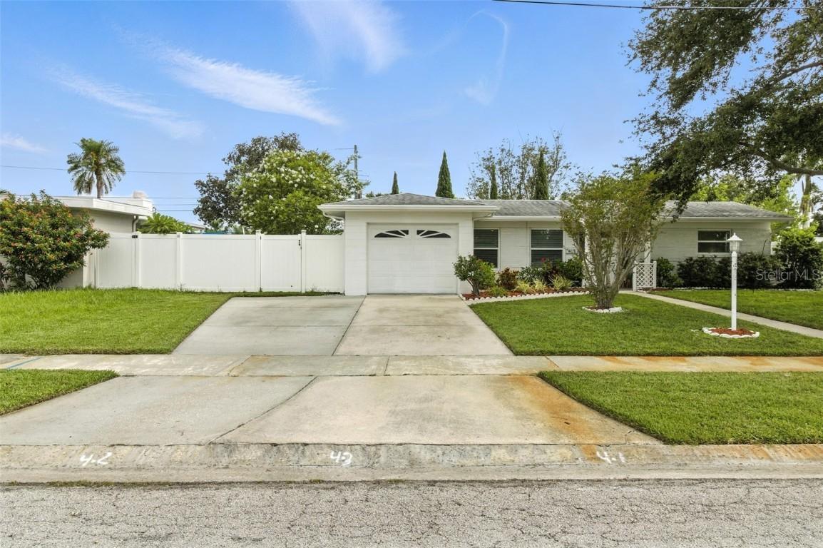 6119 31st Ave., St Petersburg, FL 33710