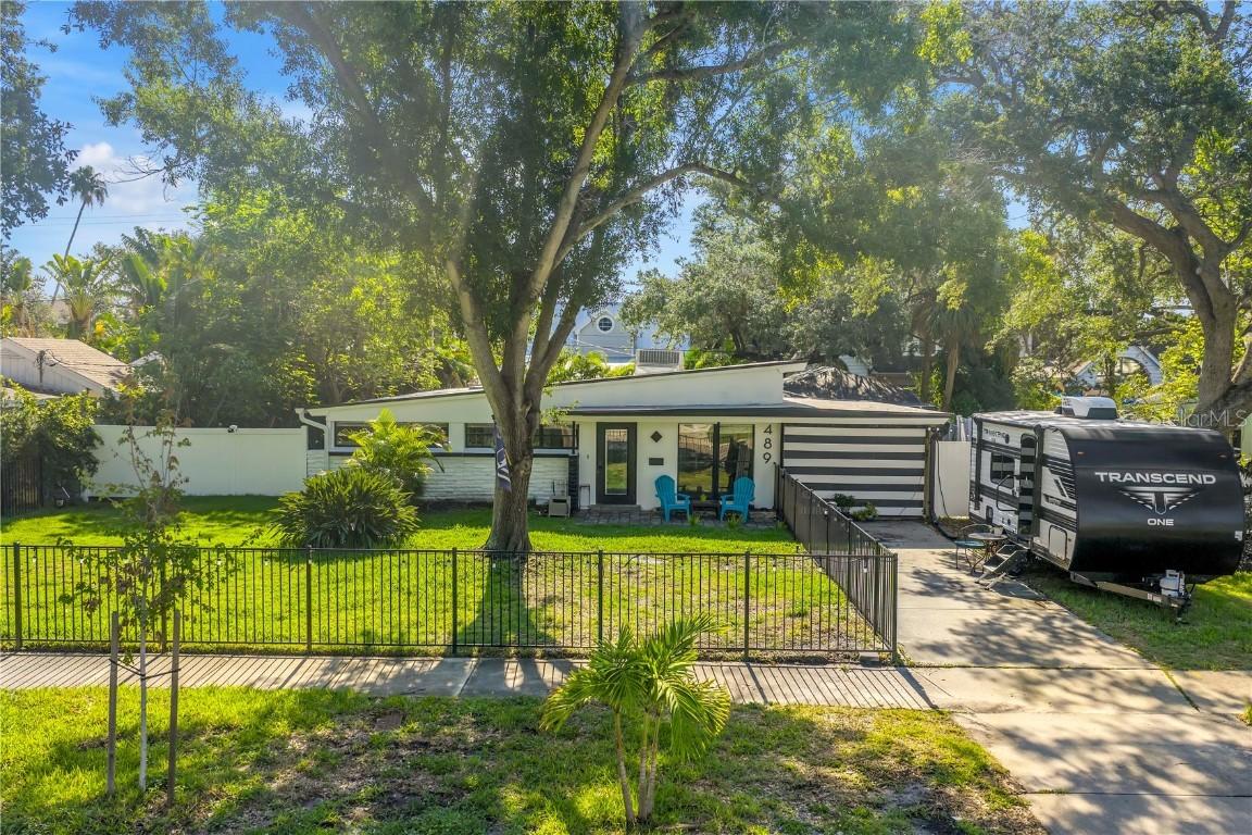 489 W Davis Blvd., Tampa, FL 33606