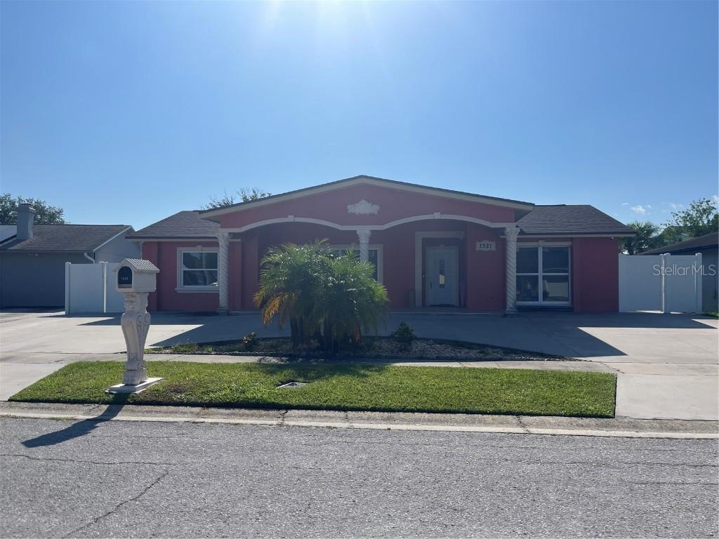 7321 W Pocahontas Ave., Tampa, FL 33634