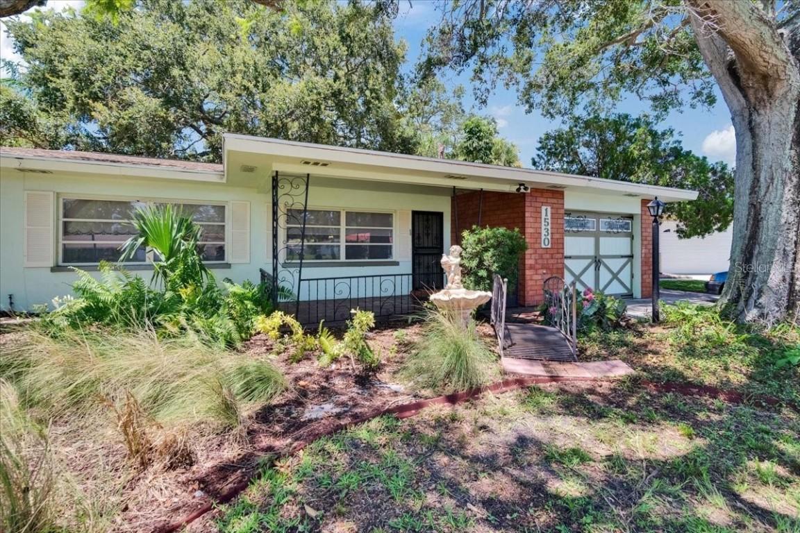 1530 Erin Ln., Clearwater, FL 33755