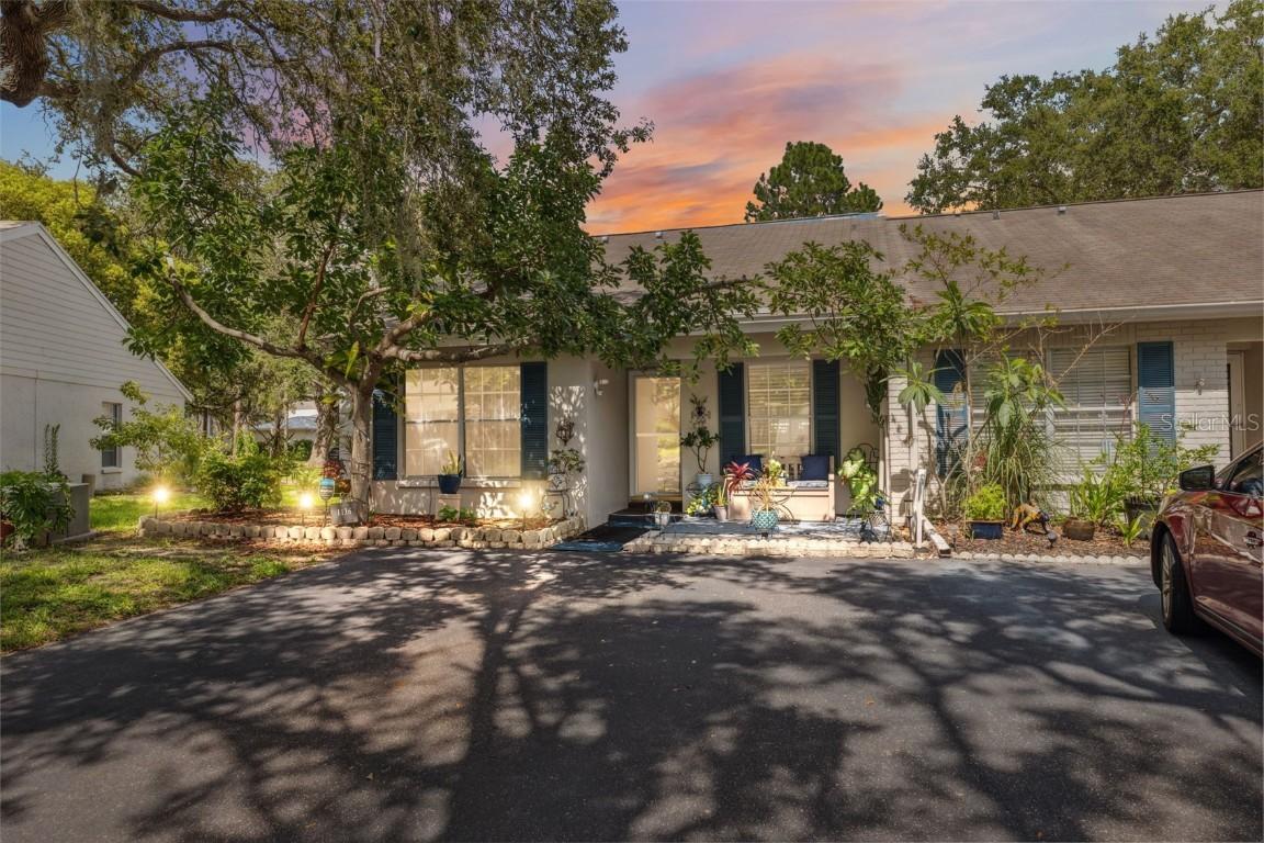 1136 Thayer St., Safety Harbor, FL 34695