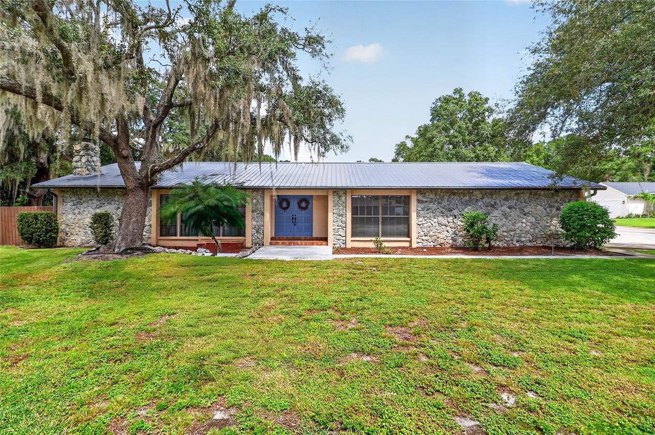 3011 Lake Ellen Dr., Tampa, FL 33618