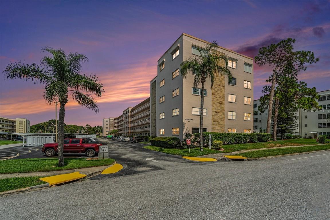 5623 80th St. #415, St Petersburg, FL 33709