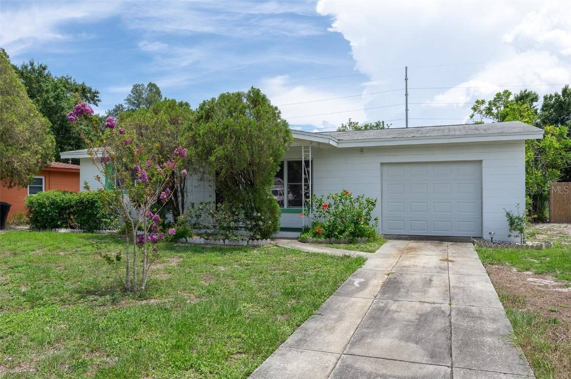 760 72nd Ave., St Petersburg, FL 33702