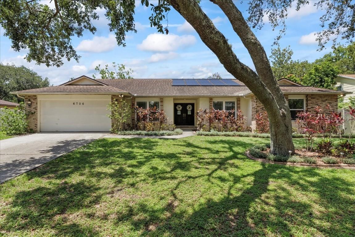 6706 Dunes Ln., Temple Terrace, FL 33617